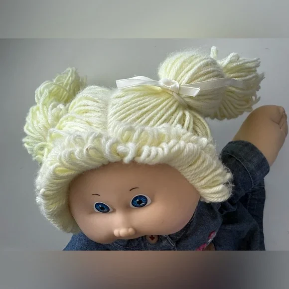 Vintage Cabbage Patch Doll in Denim Dress with Blonde Hair - Picture 12 of 15